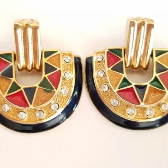 NEW LISTING - Picture 2 of 12